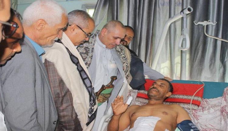 أول تحرك لسلطة تعز بعد قنص الحوثيين قاضي بجوار منزله
