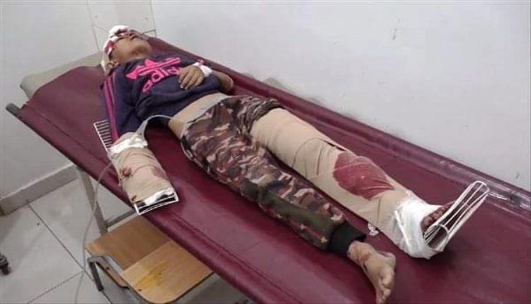 شاهد كيف حولت شضايا قذيفة حوثية جسد طفل في تعز
