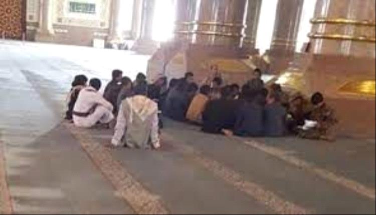 الحوثي يستفز الأهالي بتحويل مراكز تحفيظ القرآن إلى بكائيات ولطم