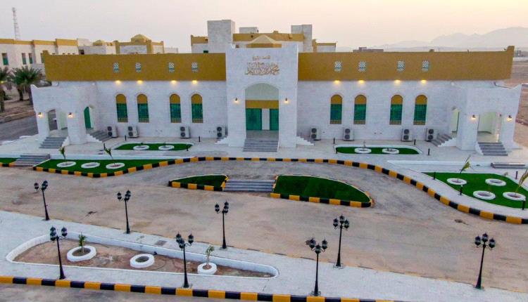 إفتتاح قاعة الشيخ محمد بن زايد في كلية الطب بجامعة حضرموت
