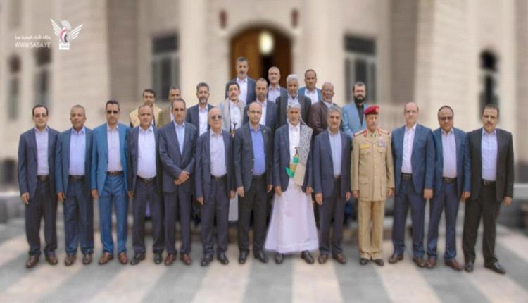 في حكومة صنعاء الجديدة.. وزير لا يعترف باليمن واخر طلب اللجوء إلى اوروبا