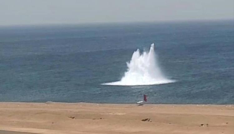 منظمة بحرية دولية تطالب الحوثيين بوقف الهجمات فورا 
