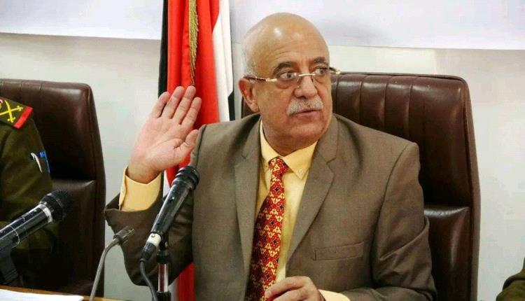 الحوثي يوجه إهانة قاتلة لرئيس حكومة صنعاء الرهوي