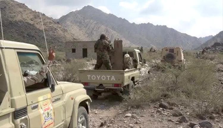 قوات العمالقة تُحبط هجمات حوثية على شمير غرب تعز وتكبد الميليشيا خسائر فادحة