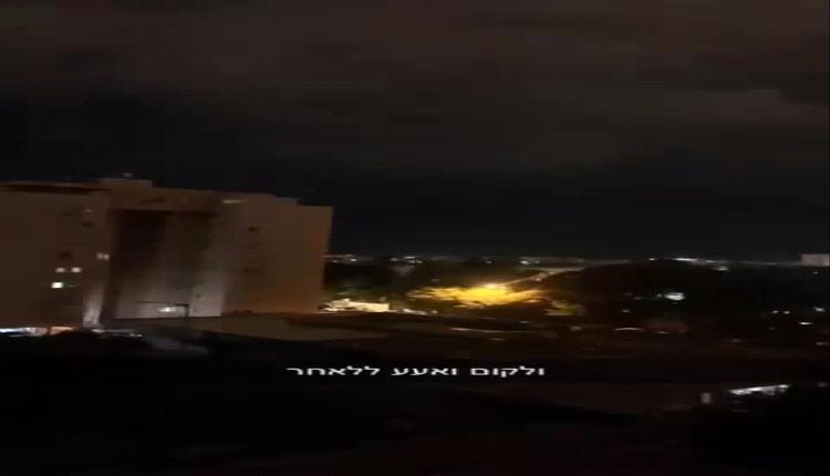 إسرائيل تعترف بفشلها في إعتراض صاروخ حوثي وتهدده بمصير حزب الله