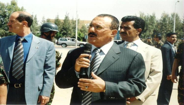 قائد الحماية الجسدية للرئيس صالح يكشف اليوم الذي سقطت فيه الحياة باليمن بكل معانيها