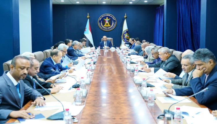 الإنتقالي الجنوبي يوجه تحذير هو الثاني لمجلس القيادة الرئاسي والحكومة ويؤكد الشراكة هي الثمن 