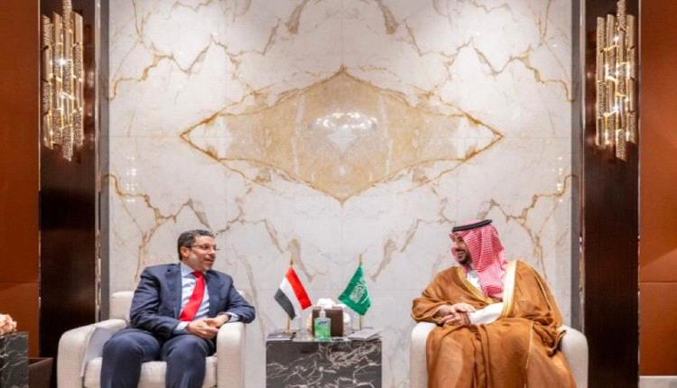 السعودية تؤكد هذا الموقف الثابت من اليمن.. تفاصيل لقاء بن سلمان وبن مبارك