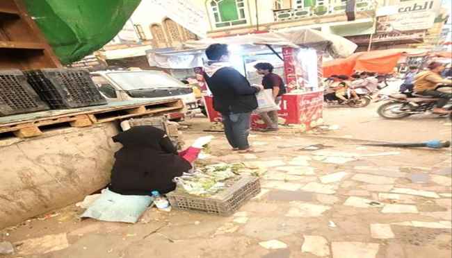 معاناة النازحين في إب مستمرة وسط غياب للتدخلات