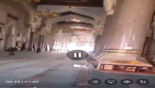 قيادي حوثي مشهور يثير غضب الشعب اليمني بفيديو صادم من داخل أكبر مساجد صنعاء