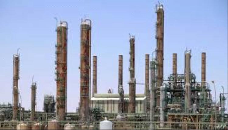 تراجع أسعار النفط يهبط بأسواق المنطقة.. والسوق السعودي يرتفع