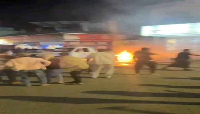 جندي بمحور تعز يفجر طقم في وادي القاضي.. جرائم مروعة ارتكبها "الغُدير"