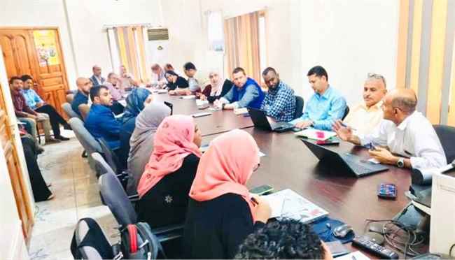 اجتماع صحي في عدن لاحتواء الاسهالات المائية الحادة في 3 محافظات