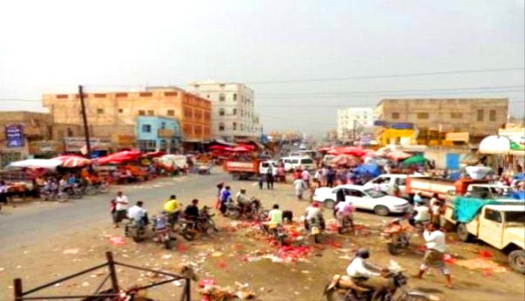 حالته حرجة.. سقوط طفل في ربيعه الثاني من الطابق الـ2 في الحبيلين