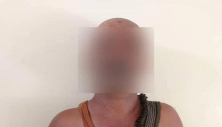 أمن عدن يسرد رواية جريمة هزت الجمعة في عدن.. مالك ملحمة يطعن مواطن