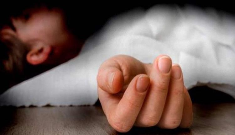صدمة .. طفله صغيرة تلقي بنفسها من رأس عمارة في إب
