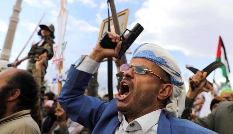 في إطار دعم غزة في البحر.. الحوثي يتحول من الإسناد إلى الإبتزاز