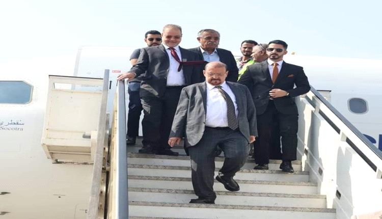 سلطان البركاني يعود إلى عدن بحراسة مشددة