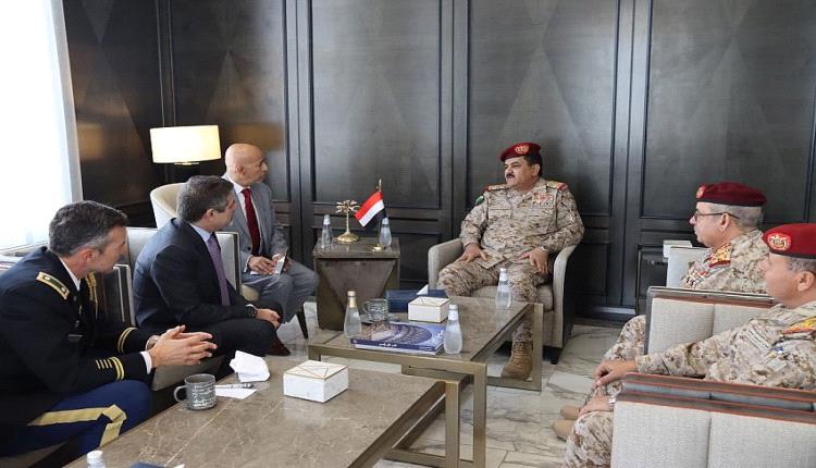 الداعري مع السفير الأمريكي: تساهل المجتمع الدولي مع الحوثي شجع على التمادي في استهداف السفن