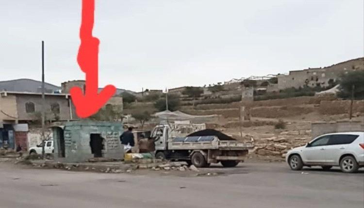 نقطة ابتزاز شمال صنعاء تستهدف هذه الشاحنات برسوم جبرية