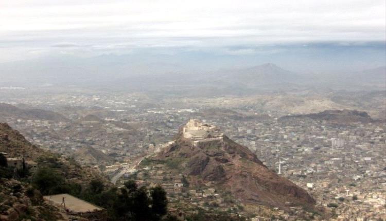 قناصة الحوثي تستهدف طفل لي شقب تعز