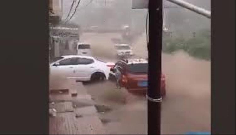 مجزرة السيول تهز إب: مقتل 6 أشخاص وفقدان آخر