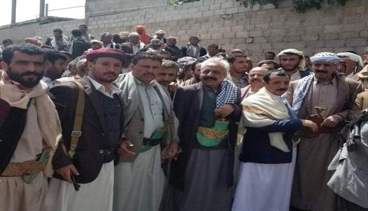 القبائل تثور ضد الحوثيين بعد اتهامات الخيانة.. والجماعة تُلصق تهمة التنسيق مع الطيران الأمريكي