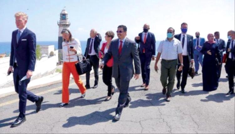 مفاجأة عن بديل الحوثي.. برلماني يكشف الوجه المخفي للترتيبات العسكرية.. والحكومة في الظلام