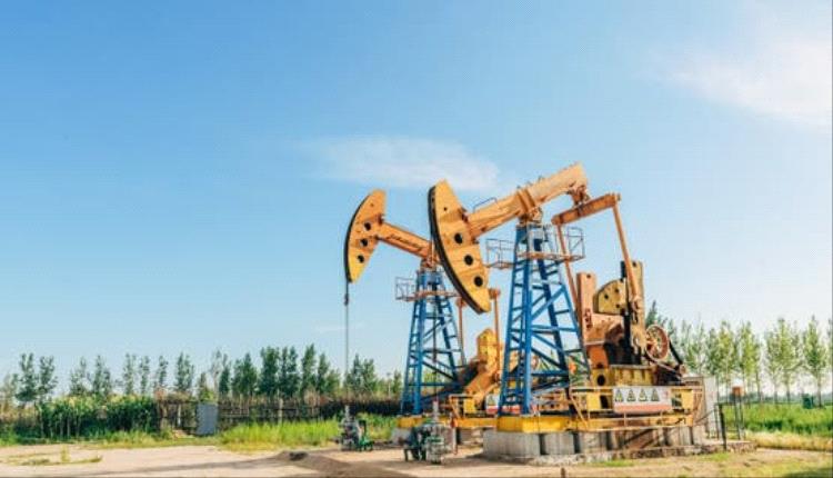 صندوق النقد يتوقع تراجع أسعار النفط بنسبة 15% في 2025