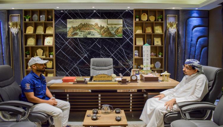 مدير عام صيرة يناقش مع مكتب الأوقاف دور الأئمة في تعزيز الوعي المجتمعي ومحاربة الظواهر السلبية