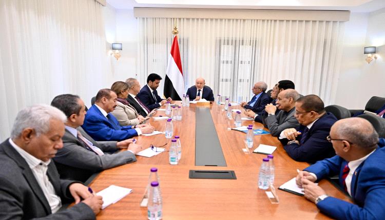 لقاء مفصلي يكشف ملامح المرحلة: العليمي يحشد الأحزاب ويوجه البوصلة لمواجهة التحديات الكبرى