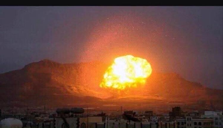 الطيران يبدأ ليلة الخميس بغارات عنيفة تهز صنعاء بقوة على هذه الأماكن