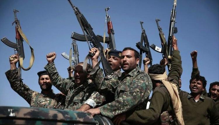 مداهمات دموية في 6 محافظات.. 212 مواطن في قبضة الموت.. الحوثي يتجسس على القبائل