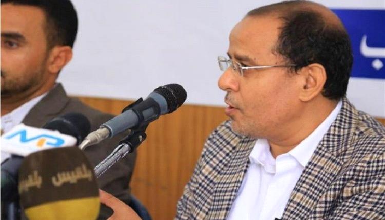 تفجير إعلامي يهز مأرب.. سليمان يكشف مخبر إيران بالشرعية.. مقرب من علي محسن ويقود شبكة ابتزاز