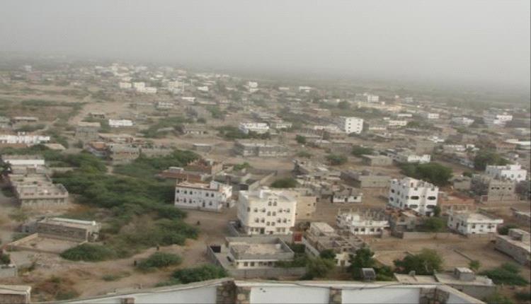 حوثي إرهابي يقتل شاب في أبين