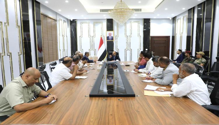 محافظ حضرموت: التلاعب بقوت المواطنين أمر مرفوض تماماً