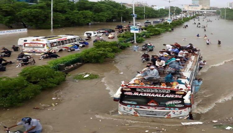 320 قتيل خلال 48 ساعة.. حصيلة مرعبة لضحايا الأمطار في باكستان