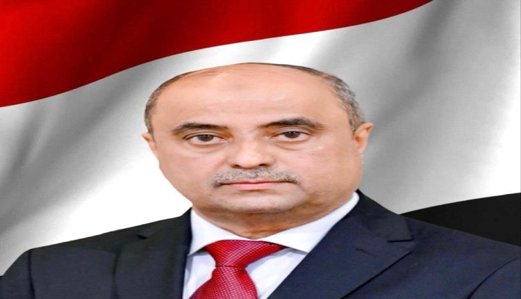بشكل مفاجئ رئيس الحكومة يغادر عدن متوجها إلى الأردن