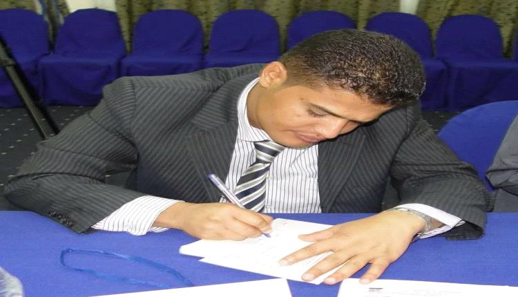 صحفي يتعرض لانتهاكات خطيرة في مأرب.. ومنظمات تطالب بالإفراج الفوري عنه
