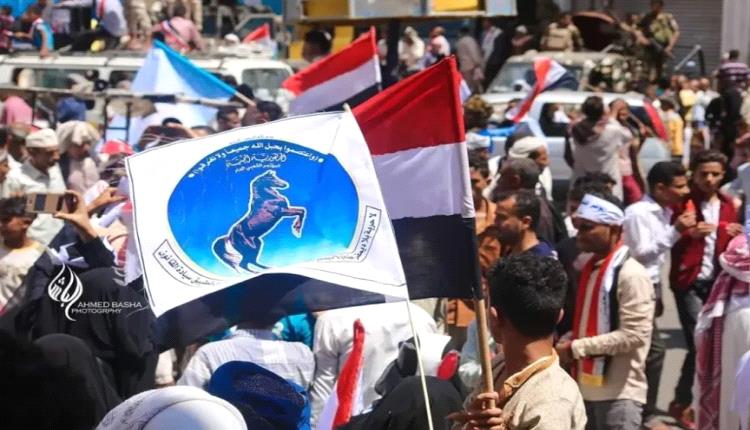 سياسي موالي للحوثيين يكشف سبب الخوف من حزب المؤتمر
