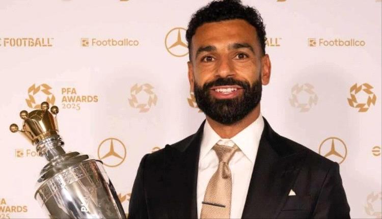 صلاح يدخل التاريخ بجائزة أفضل لاعب في الدوري الإنجليزي للمرة الثالثة