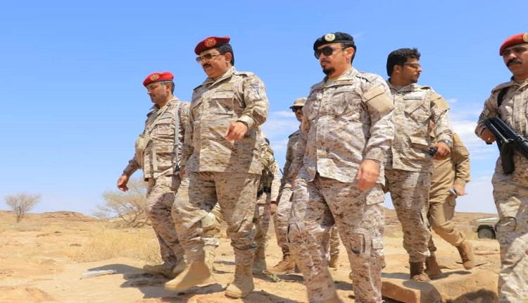 وزير الدفاع: قواتنا المسلحة جاهزة لتحرير اليمن والقضاء على الحوثيين