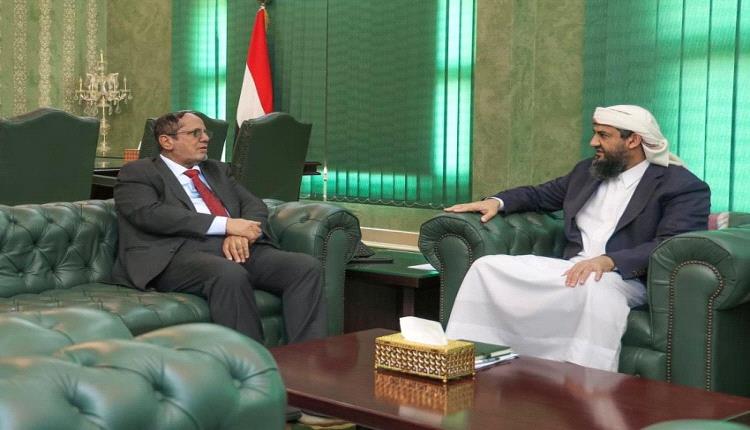 أول تحرك رسمي لـ"أبو زرعة" ضد جنون أسعار تذاكر الطيران.. هذا ما وعد به !
