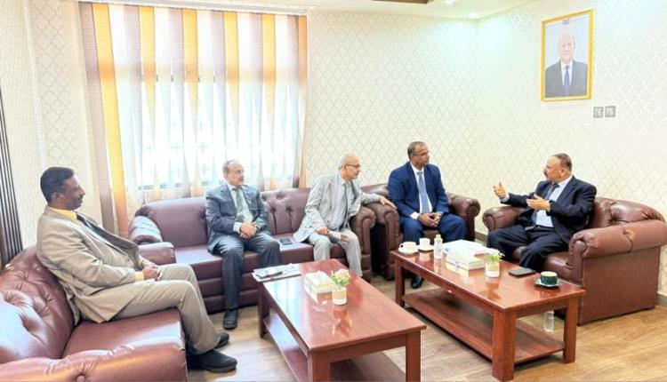 نقلة تاريخية.. اجتماع في عدن يقر مسودة الانضمام لاتفاقية العمل البحري العالمية