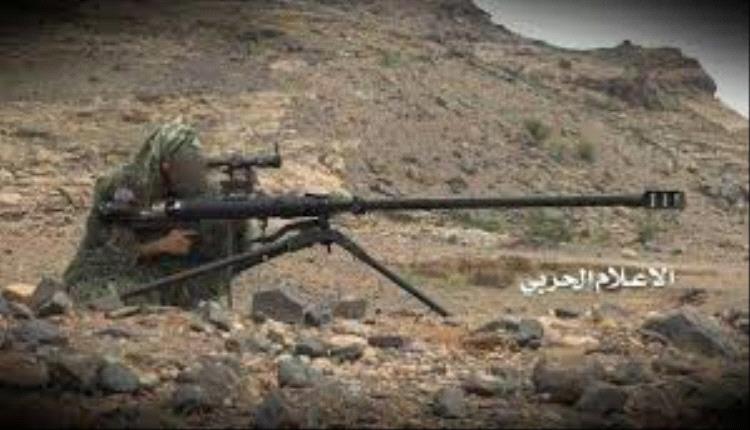 قناصة الحوثي تستهدف طفل أثناء لهوه في تعز