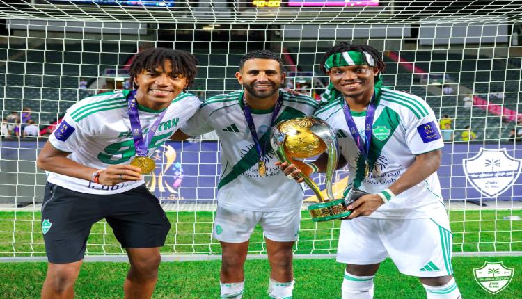 نهائي مثير على حساب النصر.. الأهلي يتوج بكأس السوبر السعودي