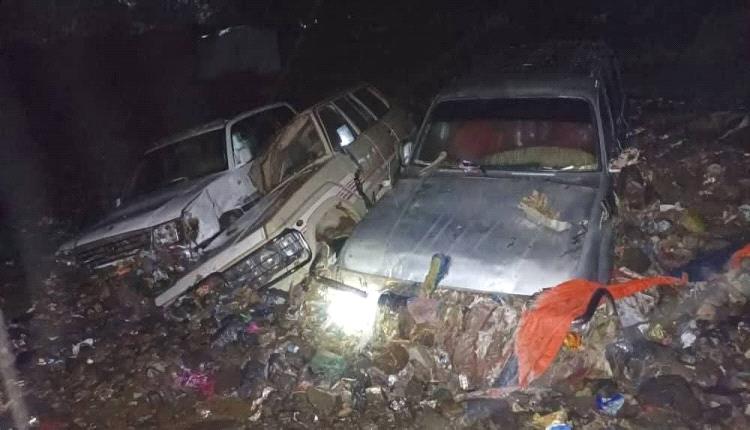 صور مروعة وسيارات مدفونة في جبل حبشي بعد سيول جارفة اجتاحت المديرية بقوة