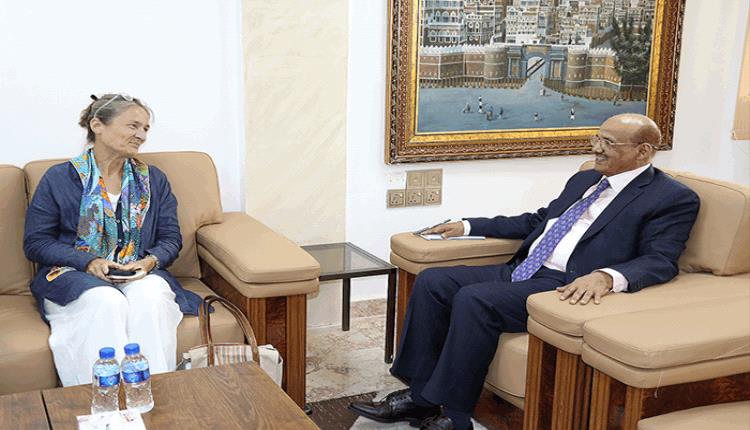 محافظ البنك المركزي يطالب بدعم عاجل من الاشقاء والأصدقاء لتعزيز تحسن الاقتصاد
