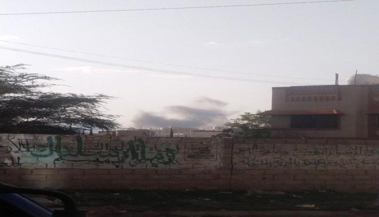 صحفي بارز يفضح الحوثيين: بيان الجماعة جاهز قبل وقوع الغارات على صنعاء 