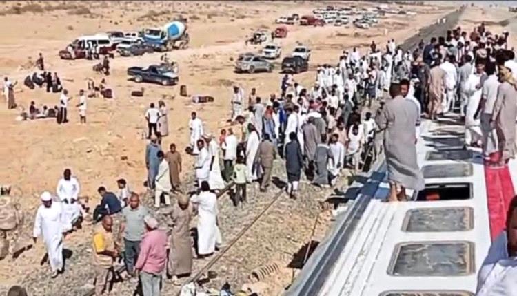 مصر.. وفاة وإصابة أكثر من 50 شخص في حادث انقلاب قطار مروع